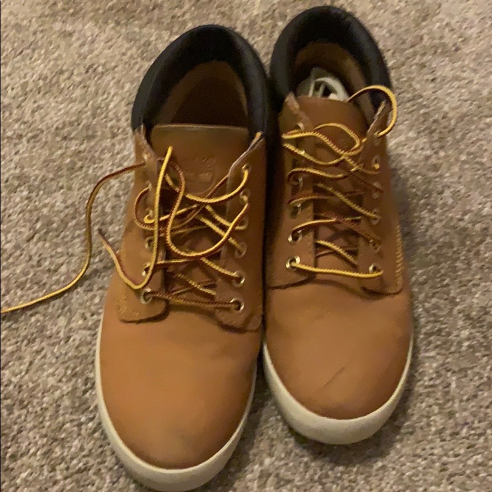 Timberland boots 8.5 - Picture 2 of 3